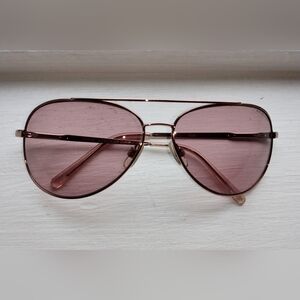 Rose Gold Aviator Sunglasses With Hard Shell Case